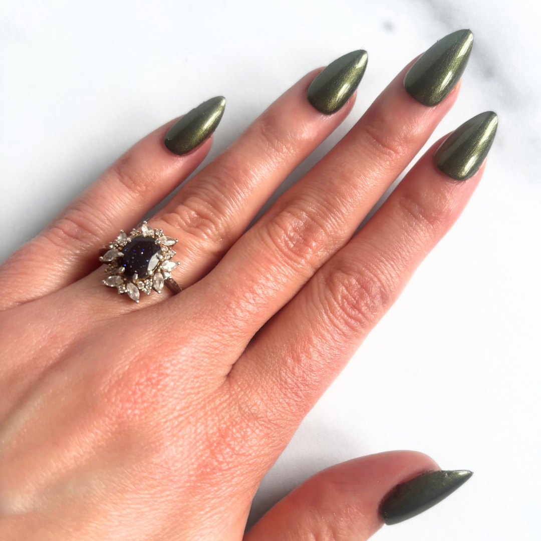 Willow | Dark Green Nail Lacquer